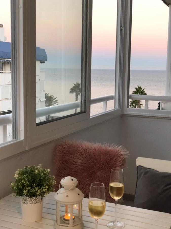 Victoria Luxury Beachfront Apartment In Benalmadena Costa Exteriér fotografie